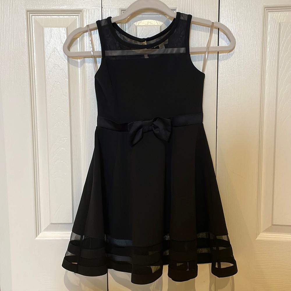 Calvin Klein Big Girls’ Ilusion Bow Front Dress